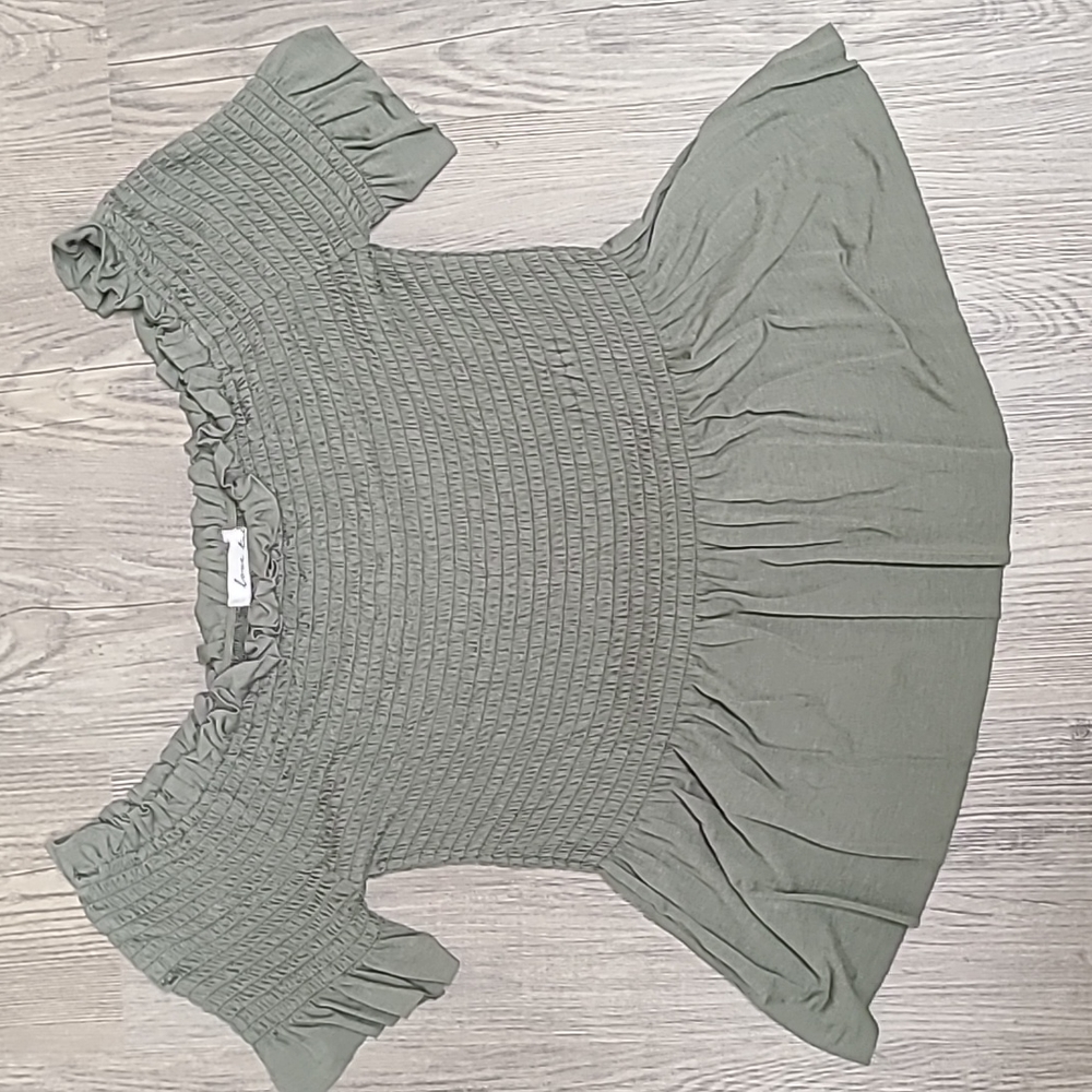 🖤SALE🖤New Smock Top!